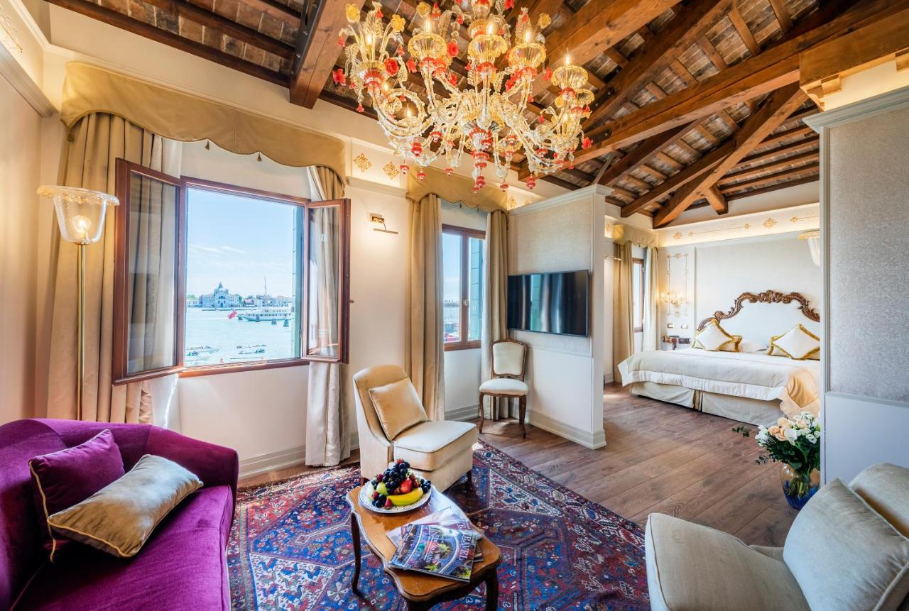 monaco-and-grand-canal-hotel-venice
