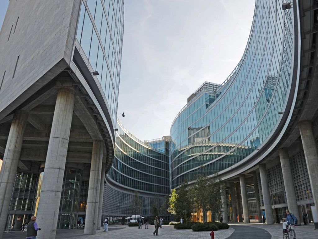 palazzo-lombardia-milan