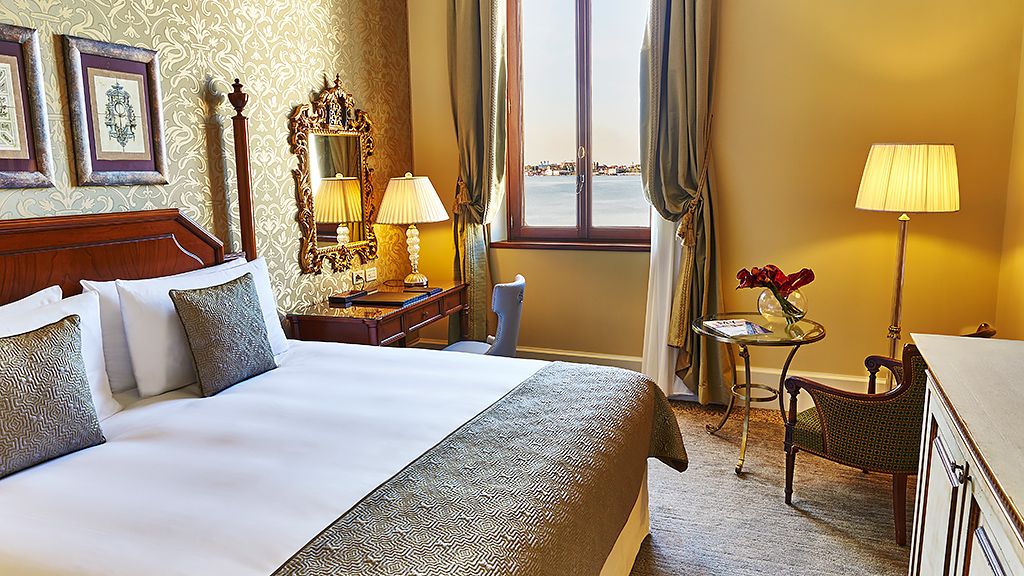 san-clemente-hotel-venice